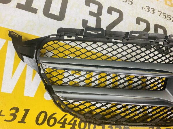 Grill MERCEDES C Klasse W205 Origineel Bumper Gril A2058800183 2-M4-4105z
