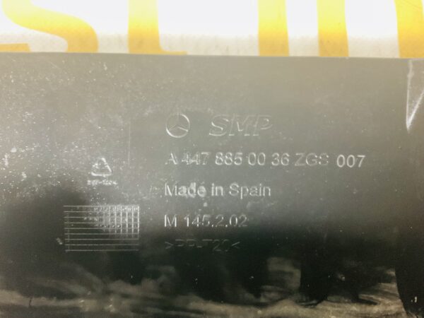 Onderplaat Mercedes V Klasse w447 Onderplaat/onderlip 2-L3-4113z