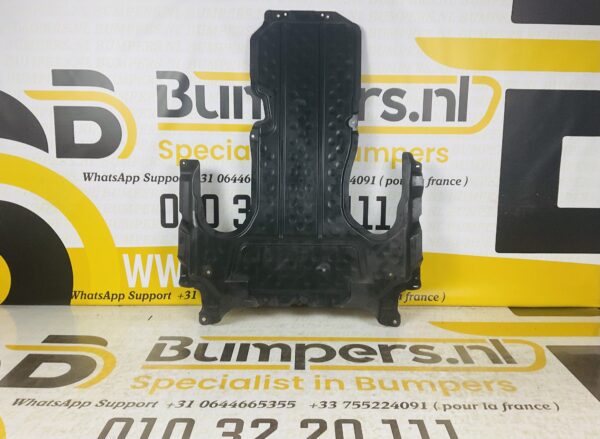 Afdekplaat Motor MERCEDES C KLASSE W205 C63 AMG  a2055240530 Onderplaat 2-L4-4116z