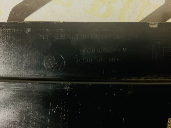 Onderplaat Volkswagen Polo 6C Onderplaat/onderlip 2-L4-4117z