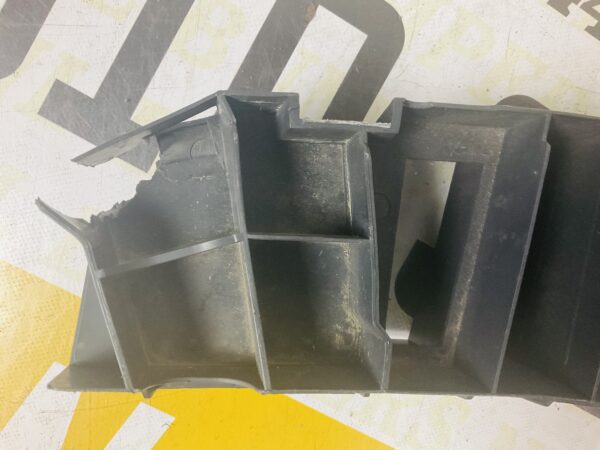 Bumper Houder Renault 2005942 2-L4-4131z