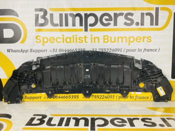 Bumper Lip Mercedes A Klasse W176 AMG A1768850736 2-L4-3675Z