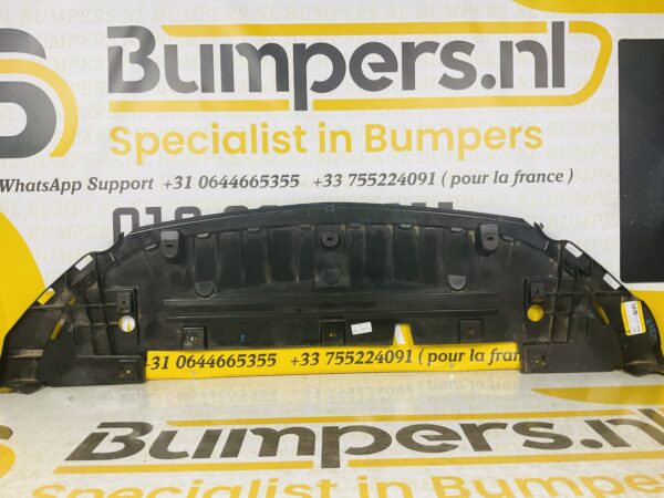 BumperLip Mercedes B Klasse W247 A24788593 Onderplaat 2-L4-3684z