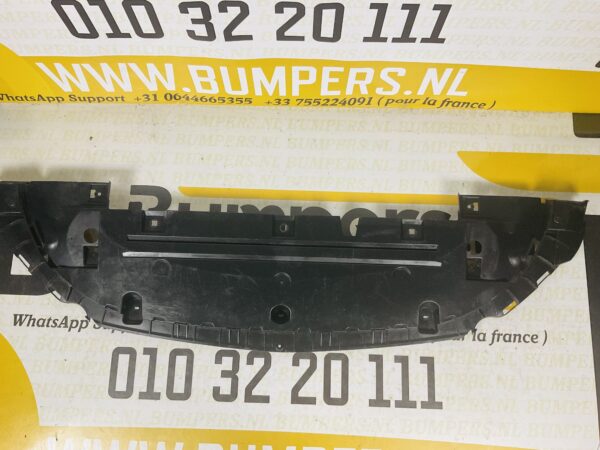 BumperLip Mercedes B Klasse W247 A24788593 Onderplaat 2-L4-3684z