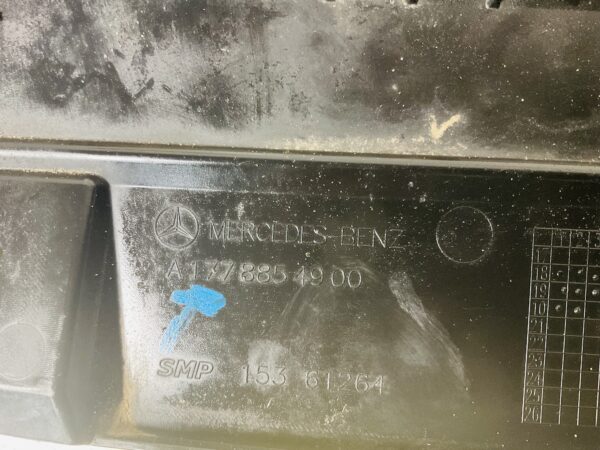 Bumper Lip Mercedes A Klasse W177 A1778854900 AMG Onderplaat 2-L4-3686Z