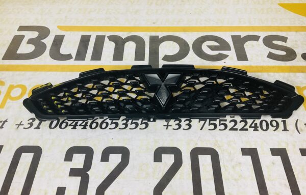 Grill Mitsubishi Spacestar Grill 2-M4-4158z