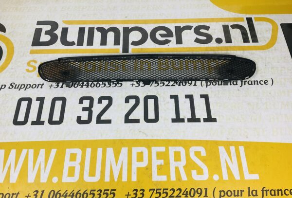 Bumper Grill MERCEDES GLA W156 Onder rooster A1568853122 Gril 2-P4-4160z
