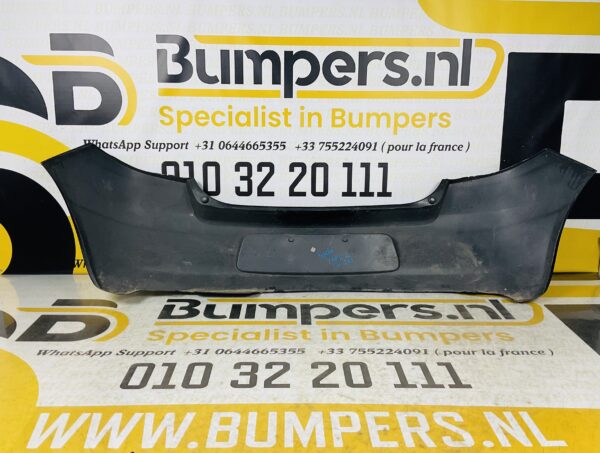 BUMPER Toyota Yaris 2  2006-2009 ACHTERBUMPER 1-F8-4265z