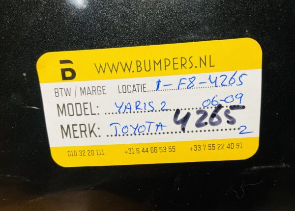 BUMPER Toyota Yaris 2  2006-2009 ACHTERBUMPER 1-F8-4265z