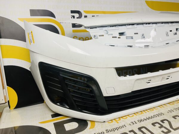 BUMPER Opel Vivaro 2017-2022 VOORRBUMPER 1-G5-4334z