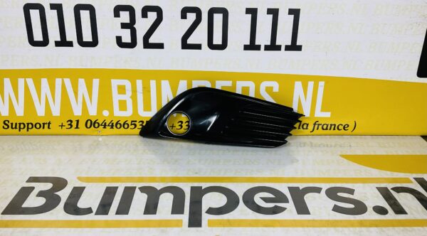 Gril Toyota Auris Mistlamp Rooster 2-M3-3766