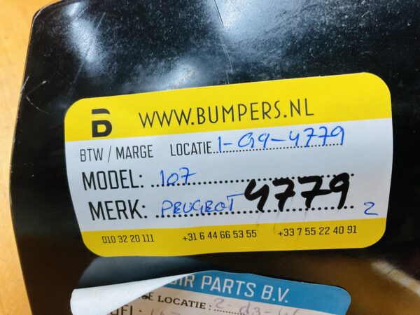 BUMPER Peugeot 107 ACHTERBUMPER 1-E9-4779z