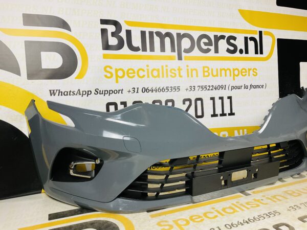 BUMPER Renault Clio 5  2019-2022 VOORBUMPER 2-F8-4785z
