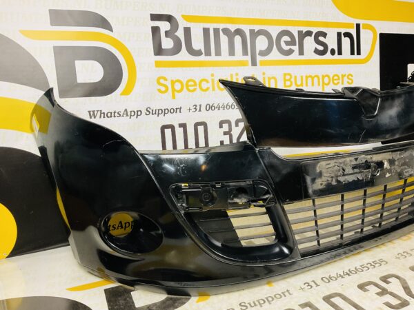 BUMPER Renault Megane 3 2008-2011 VOORBUMPER 2-F4-4786z