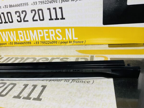 Zijskirt Kia Proceed 3 GT Line 19-23 Rechts 87754-J7700/10 Dorpel 2-L7-4690F