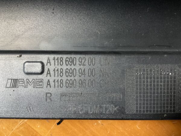 Zijskirt Mrecedes CLA 2 II AMG 118-19 Rechts A1186909600 Dorpel 2-L7-4699F