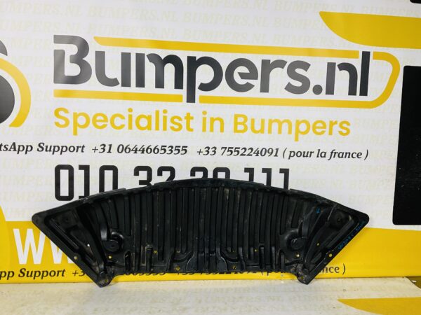 Onderplaat Mercedes C Klasse W204 A2045240230 Bumper lip 2-L4-4918F