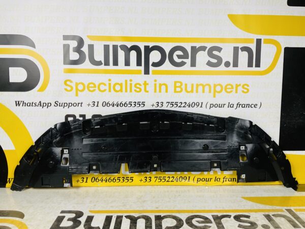 Onderplaat Mercedes W118 CLA A1188854102 Bumper lip 2-L3-4922F