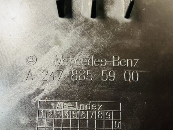 Onderplaat Mercedes W247 B Klasse A2478855900 Bumperlip 2-L10B-4929F