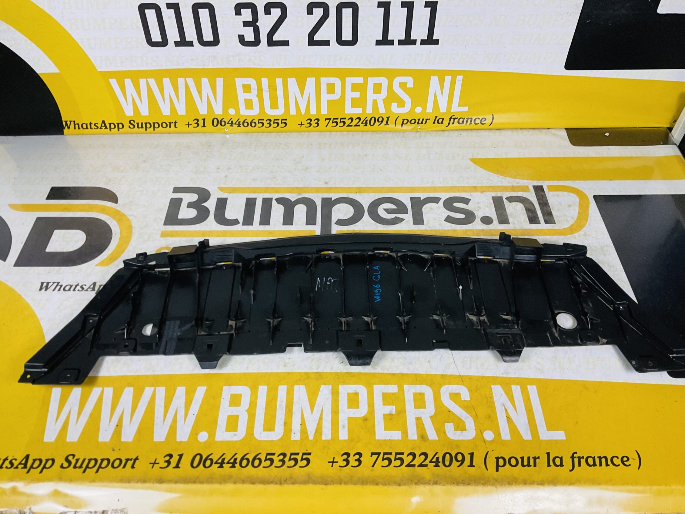 Onderplaat Mercedes W156 GLA A1568853600 Bumper lip 2-L3-4934F