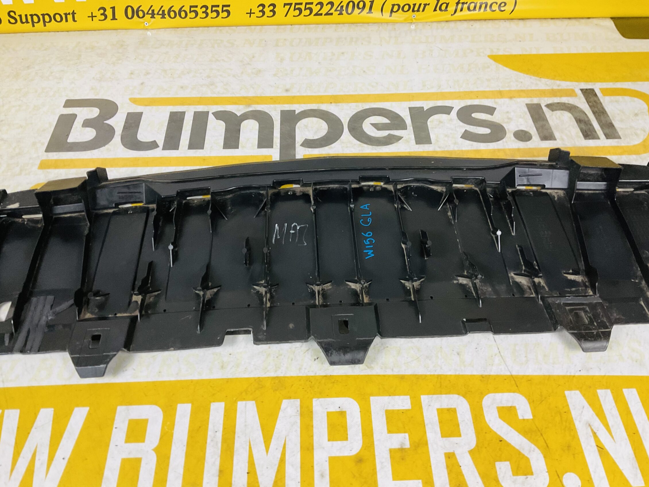 Onderplaat Mercedes W156 GLA A1568853600 Bumper lip 2-L3-4934F