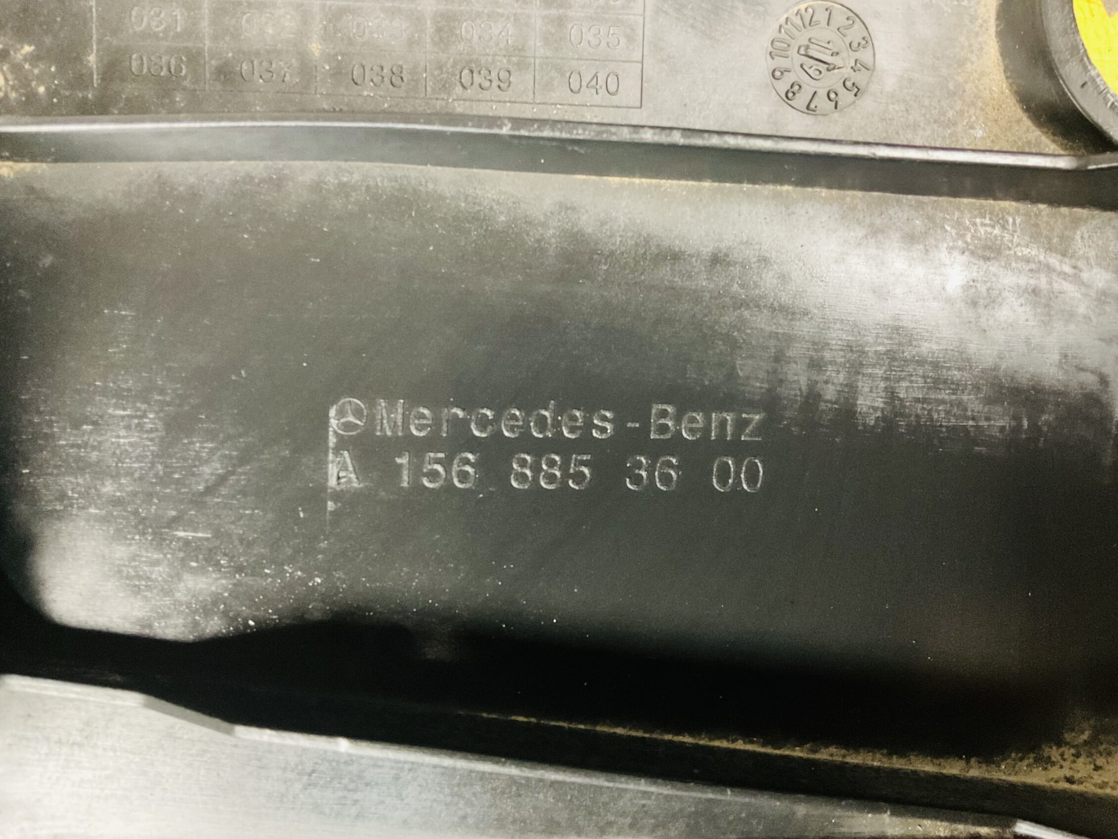 Onderplaat Mercedes W156 GLA A1568853600 Bumper lip 2-L3-4934F