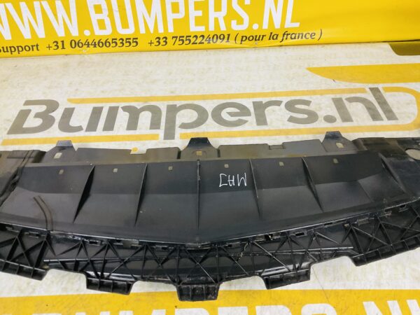 Onderplaat Mercedes W176 AMG W117 CLA A1768850136 Bumper lip 2-L3-5115F