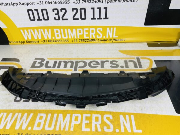 Onderplaat Mercedes W176 CLA W117 AMG  A1768850136 Bumperlip 2-L4D-5125F