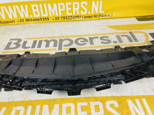 Onderplaat Mercedes W176 CLA W117 AMG  A1768850136 Bumperlip 2-L4D-5125F