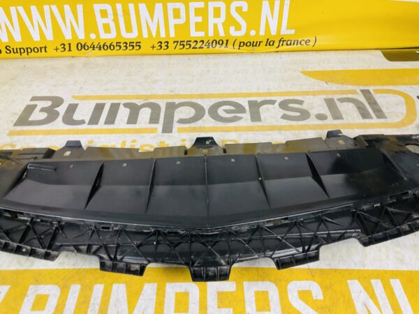 Onderplaat Mercedes W176 CLA W117 AMG  A1768850136 Bumperlip 2-L4E-5126F