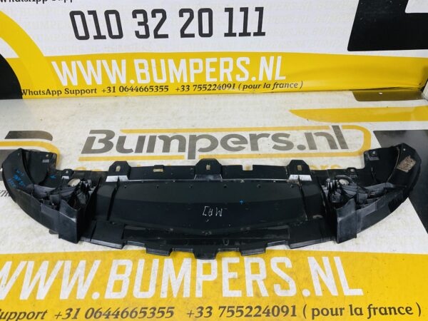 Onderplaat Mercedes W176 CLA W117 AMG A1768850136 Bumperlip 2-L5F-5129F