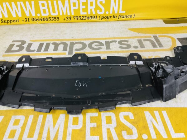 Onderplaat Mercedes W176 CLA W117 AMG A1768850136 Bumperlip 2-L5F-5129F