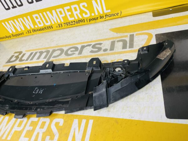 Onderplaat Mercedes W176 CLA W117 AMG A1768850136 Bumperlip 2-L5F-5129F
