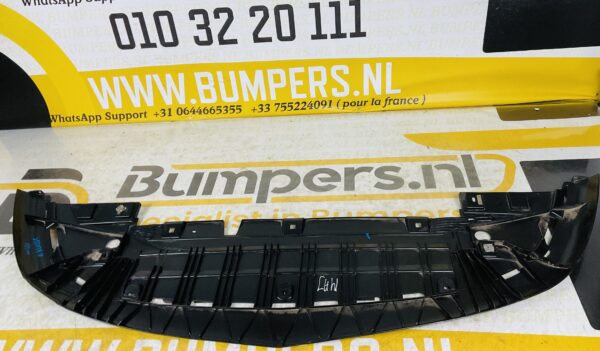 Onderplaat Mercedes W177 A Klasse A1778851400 Bumper lip Normaal 2-L9-5132F