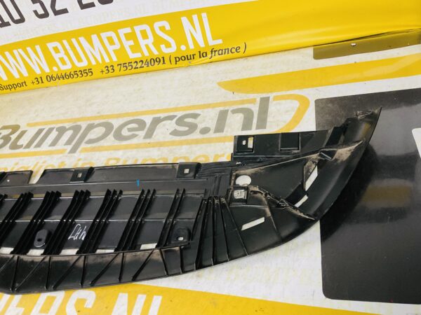 Onderplaat Mercedes W177 A Klasse A1778851400 Bumper lip Normaal 2-L9-5132F