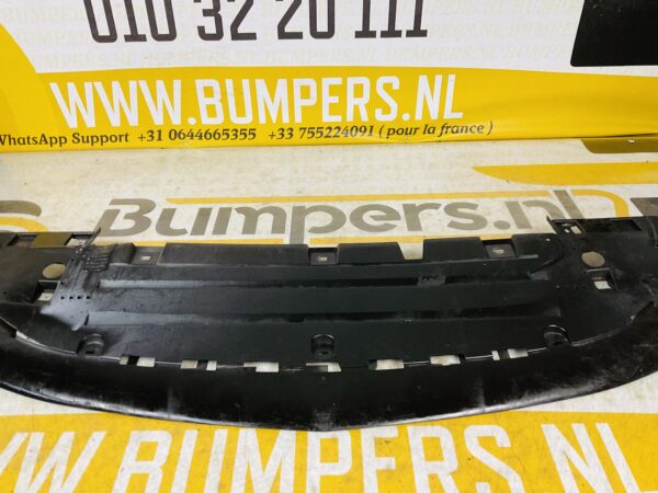Onderplaat Mercedes W177 A Klasse A1778851400 Bumper lip Normaal 2-L9-5134F