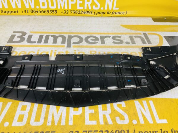 Onderplaat Mercedes W177 A Klasse A1778851400 Bumperlip  2-L9-5135F