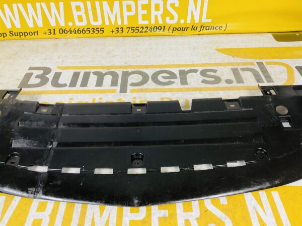 Onderplaat Mercedes W177 A Klasse A1778851400 Bumperlip  2-L9-5135F