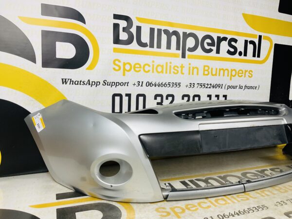 BUMPER Renault Clio 3 Facelift 2011-2014 VOORBUMPER 2-F8-5221z