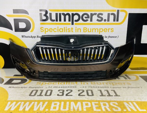 BUMPER Skoda Octavia 2019-2023 VOORBUMPER 2-H2-5286z