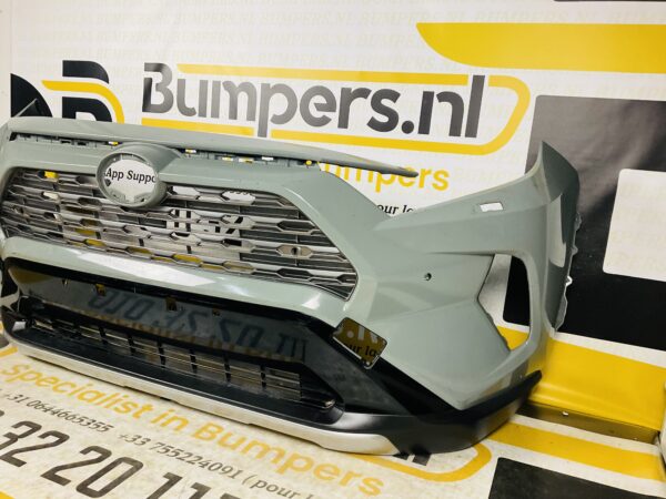 BUMPER Toyota Rav 4 RAV-4 VOORBUMPER 2-D5-5018z