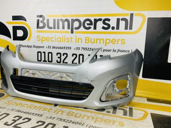 BUMPER Peugeot 108 + Grill 2014-2023 VOORBUMPER 2-J6-5037z