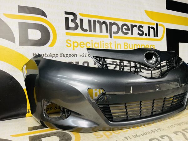 BUMPER Toyota Yaris 2011-2014 VOORBUMPER 2-D2-5663z