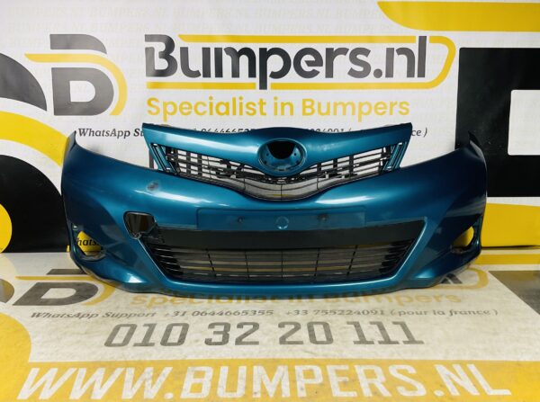 BUMPER Toyota Yaris 2011-2014 VOORBUMPER 2-D2-5664z
