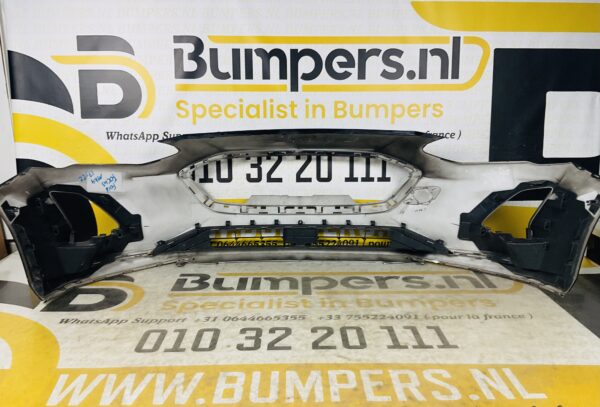 BUMPER Ford Focus MK4 2017-2022 VOORBUMPER 1-D9-5699z