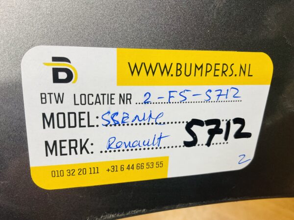 BUMPER Renault Scenic 3 2009-2012 VOORBUMPER 2-F6-5712z