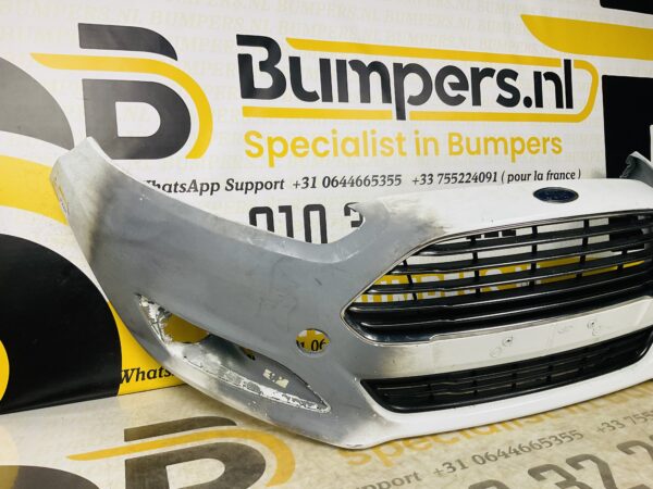 BUMPER Ford Fiesta MK7 Facelift  2011-2017 VOORBUMPER 1-D3-5720z