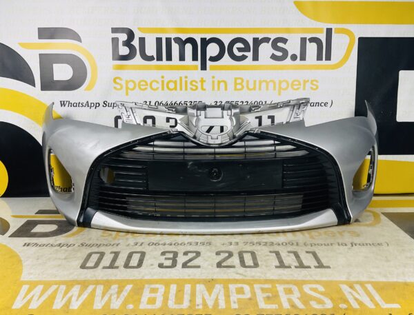 BUMPER Toyota Yaris 3 2014-2017 VOORBUMPER 2-D2-5724z