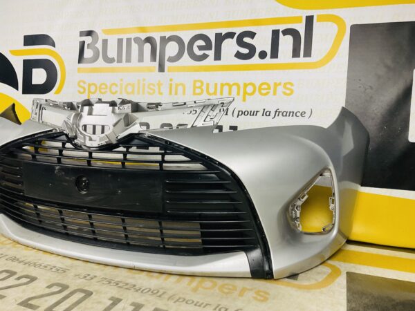 BUMPER Toyota Yaris 3 2014-2017 VOORBUMPER 2-D2-5724z
