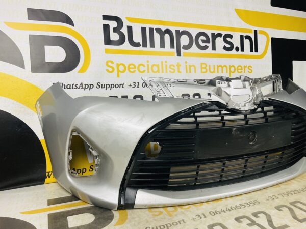 BUMPER Toyota Yaris 3 2014-2017 VOORBUMPER 2-D2-5724z